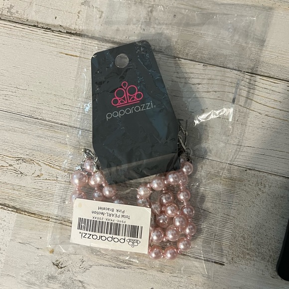 Pink Bracelet - Picture 4 of 4